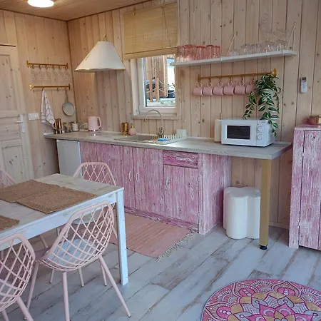 Mazurskie Stodoly بيت للعطل *